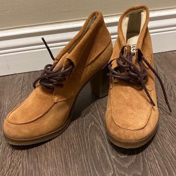 Perfect condition boots - Picture 2 of 5